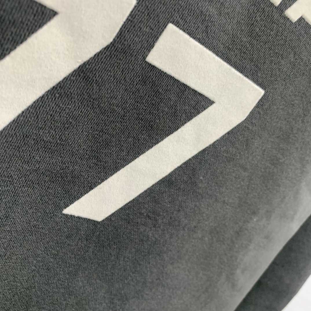 Fear of God Essentials 77 Sweatshirt - EUR FASHION