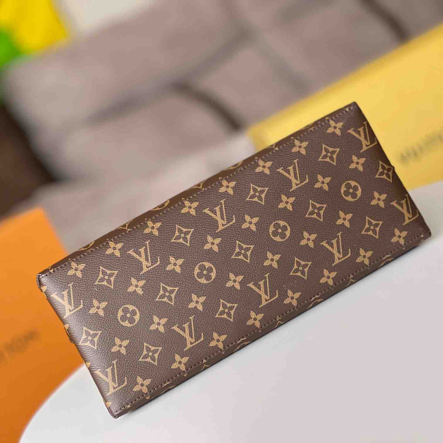 Louis Vuitton Grand Palais (34 x 24 x 15 cm) - EUR FASHION