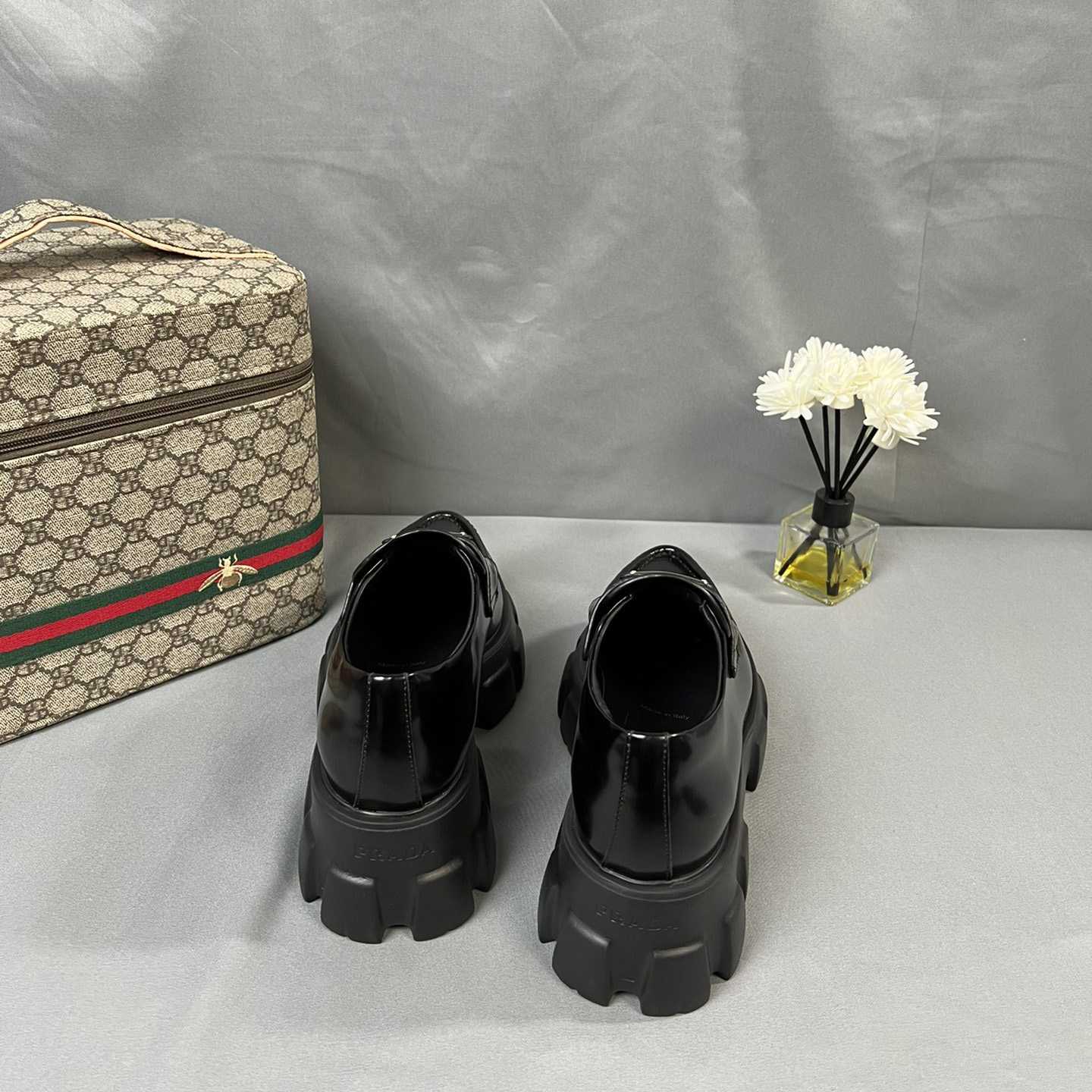 Prada Monolith 55 mm spitzer Loafer - EUR FASHION