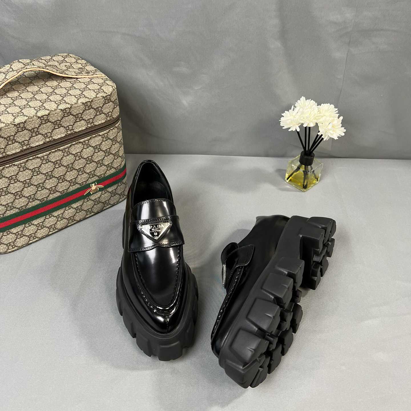 Prada Monolith 55 mm spitzer Loafer - EUR FASHION