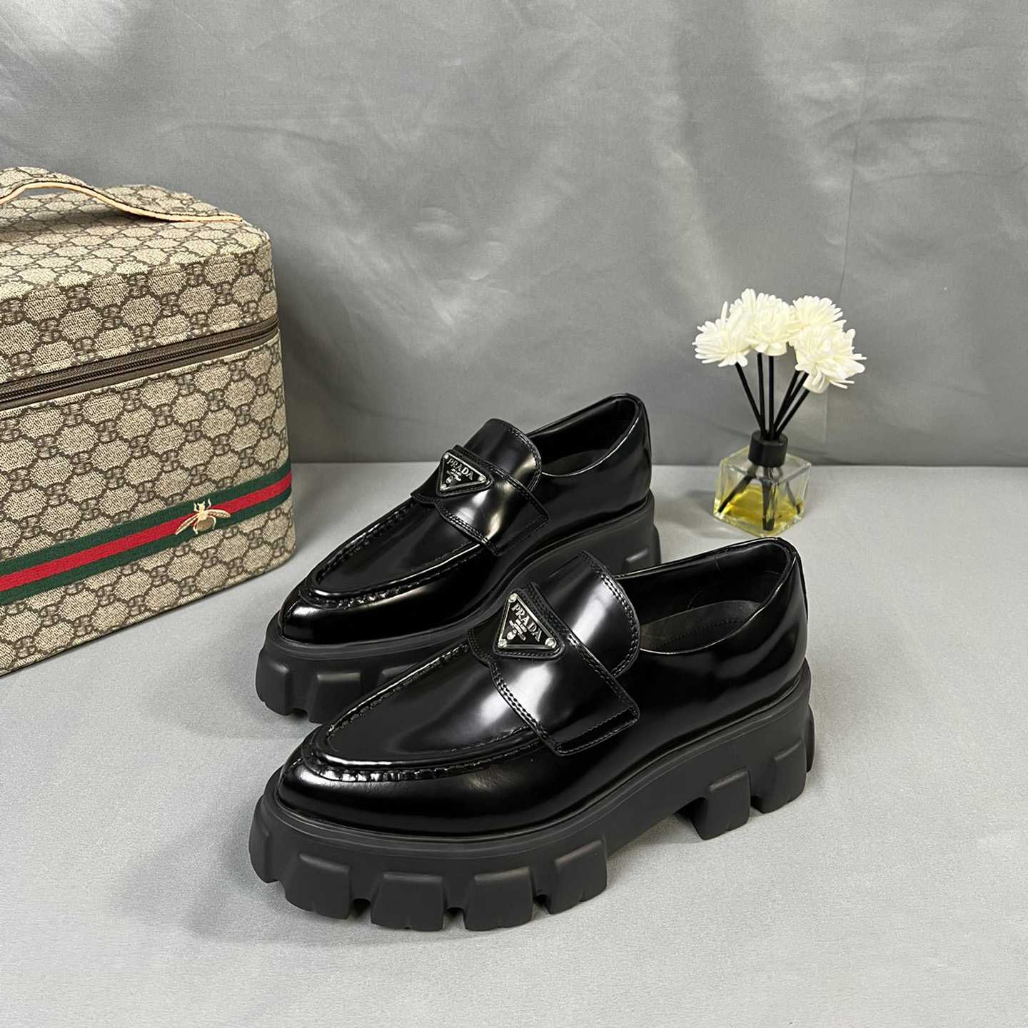 Prada Monolith 55 mm spitzer Loafer - EUR FASHION