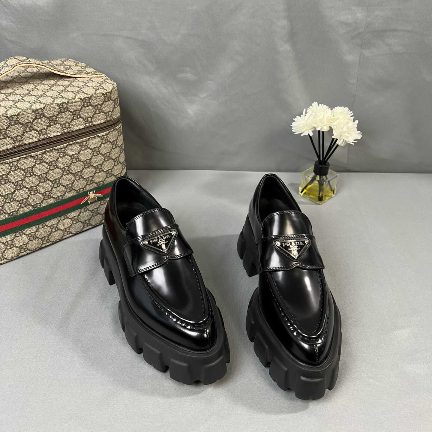 Prada Monolith 55 mm spitzer Loafer - EUR FASHION