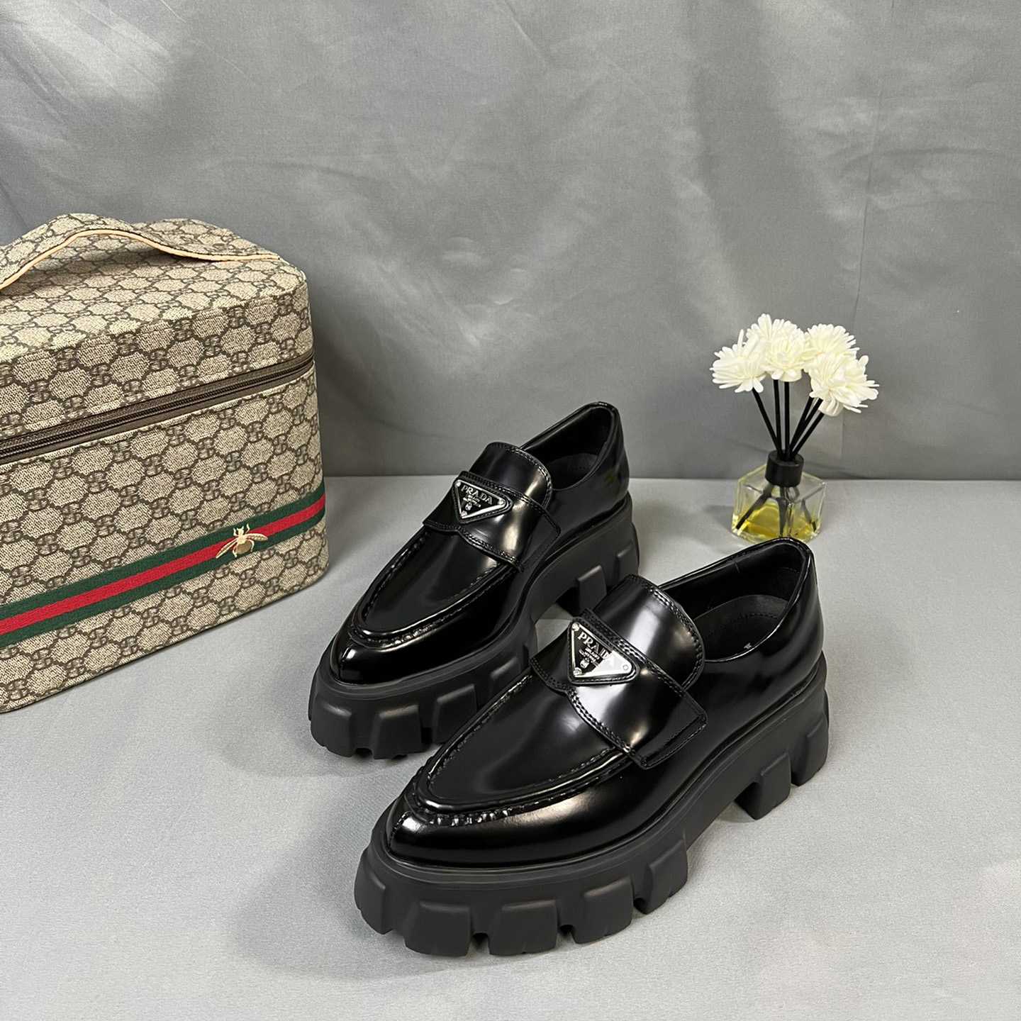 Prada Monolith 55 mm spitzer Loafer - EUR FASHION