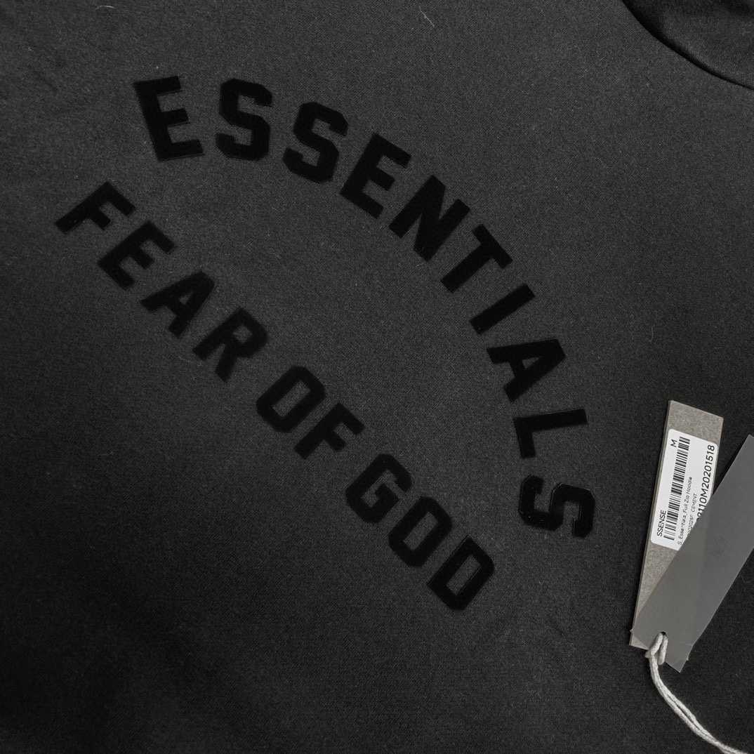 Fear Of God Essential Kapuzenpullover mit Logo-Print und überschnittenen Schultern - EUR FASHION