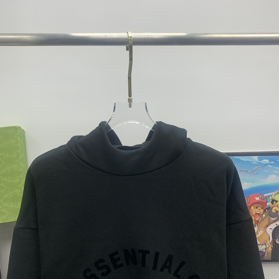 Fear Of God Essential Kapuzenpullover mit Logo-Print und überschnittenen Schultern - EUR FASHION