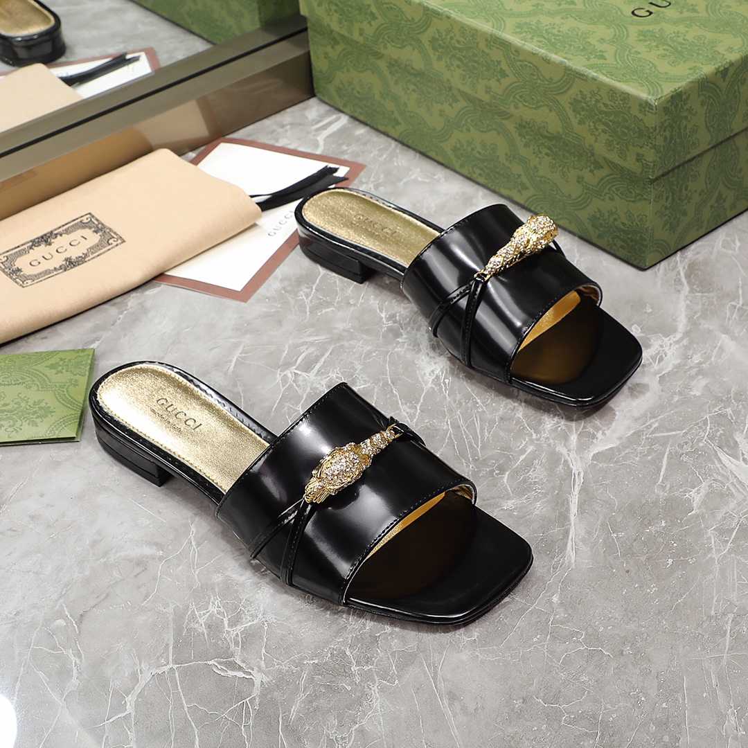 Gucci Damen-Slide-Sandale mit Hardware - EUR FASHION