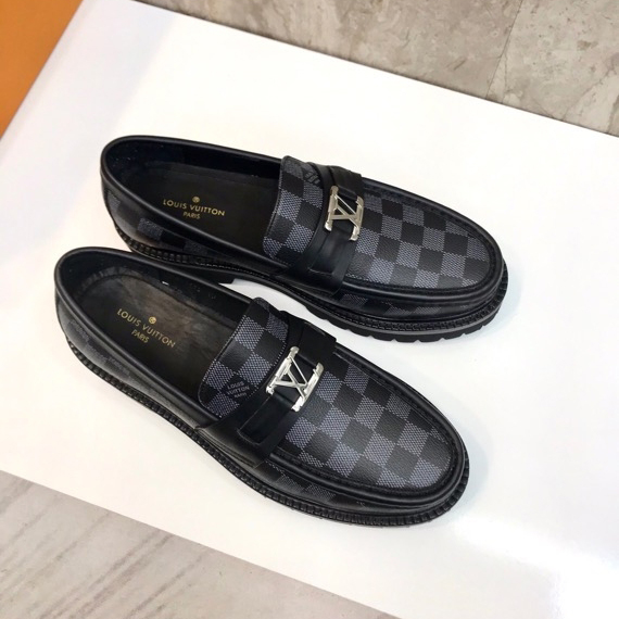 Louis Vuitton Major Loafer - EUR FASHION