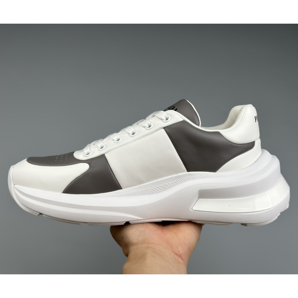 Prada-Ledersneaker (nach britischer Größe) - EUR FASHION