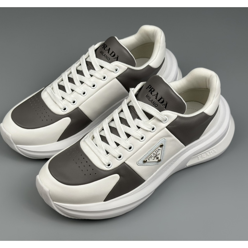 Prada-Ledersneaker (nach britischer Größe) - EUR FASHION