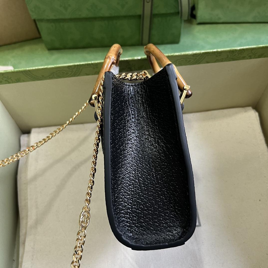 Gucci Diana Super Mini-Tasche (16,5 x 12 x 6 cm) - EUR FASHION