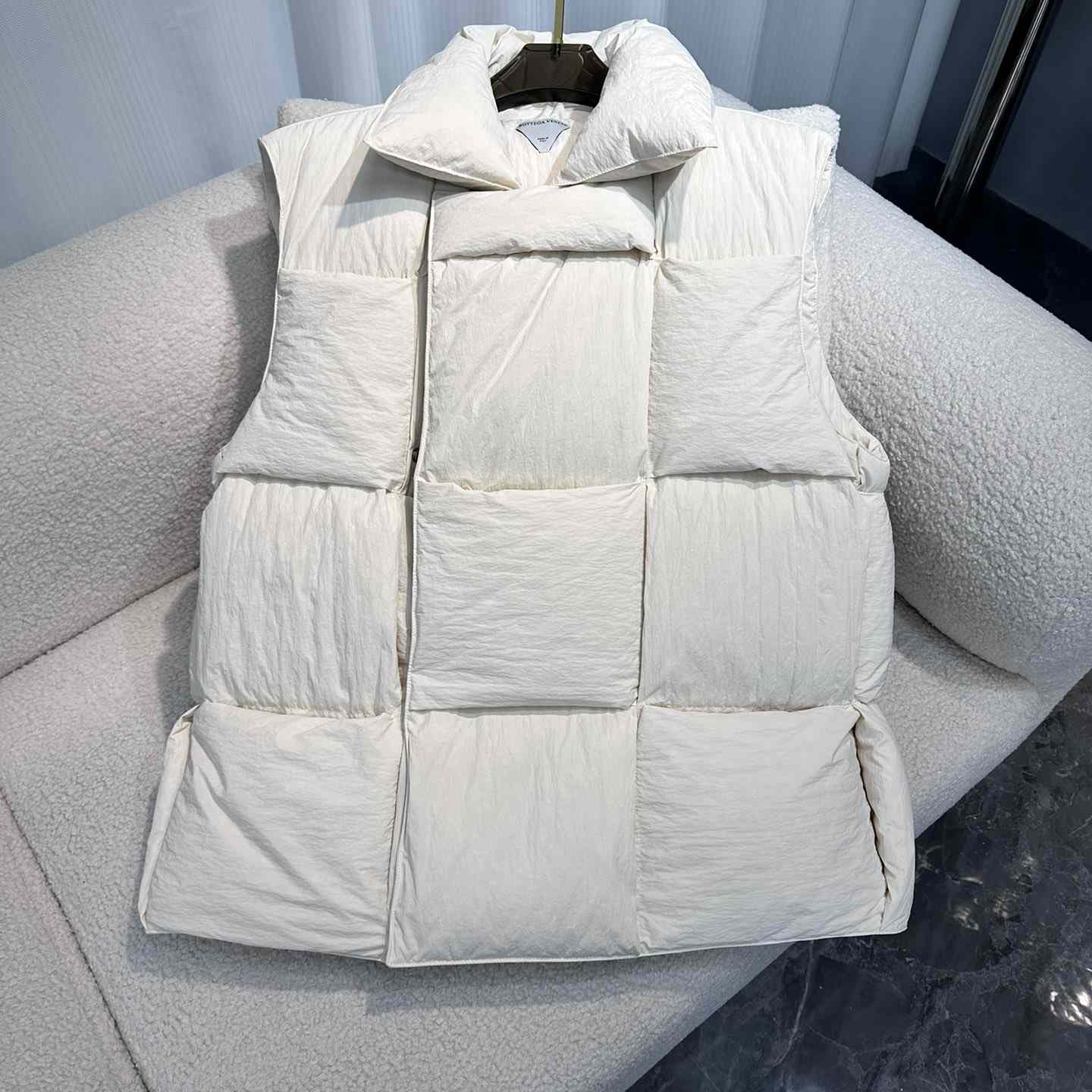 Bottega Veneta gepolsterte Nylonweste - EUR FASHION