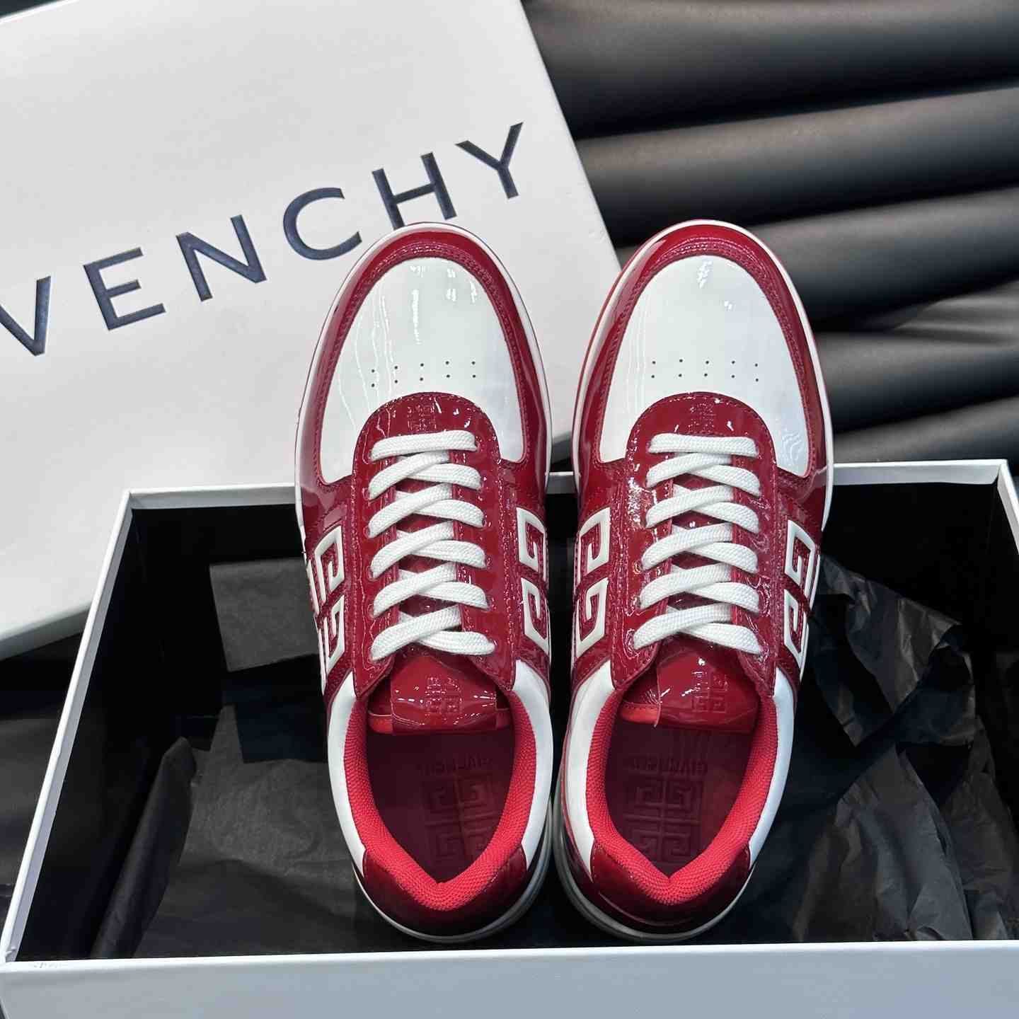 Givenchy G4 Sneakers aus Lackleder - EUR FASHION