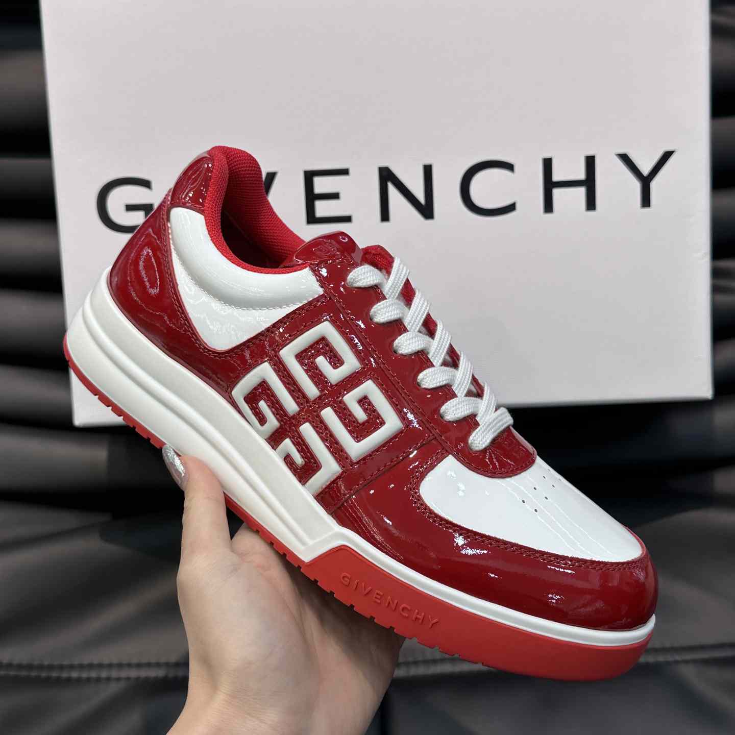 Givenchy G4 Sneakers aus Lackleder - EUR FASHION