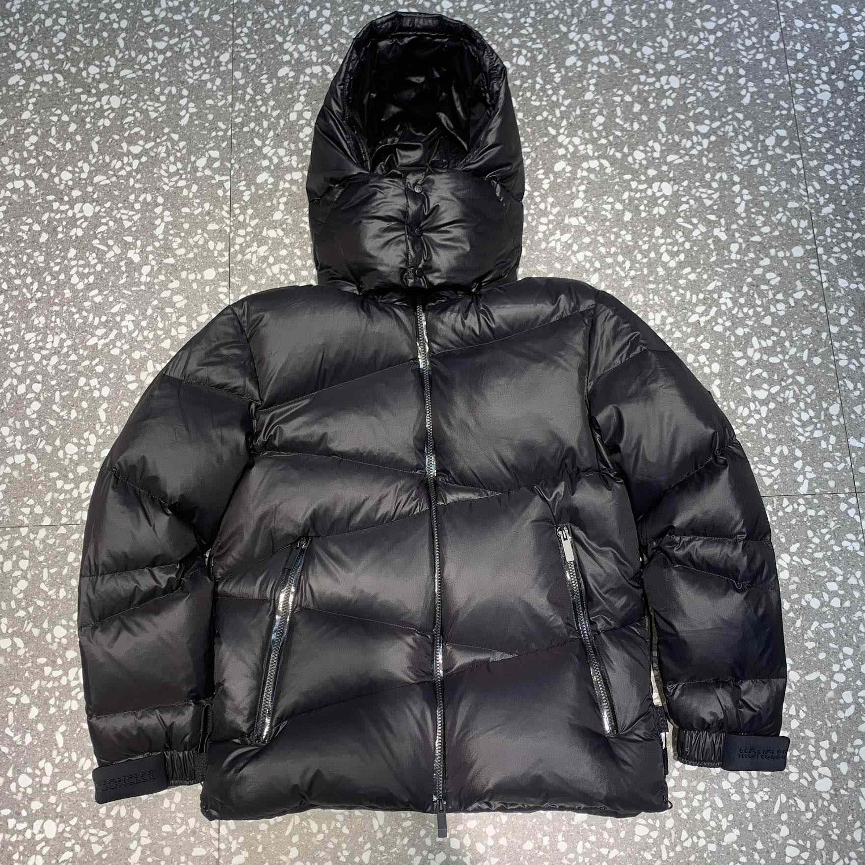 Moncler Yonne kurze Daunenjacke - EUR FASHION