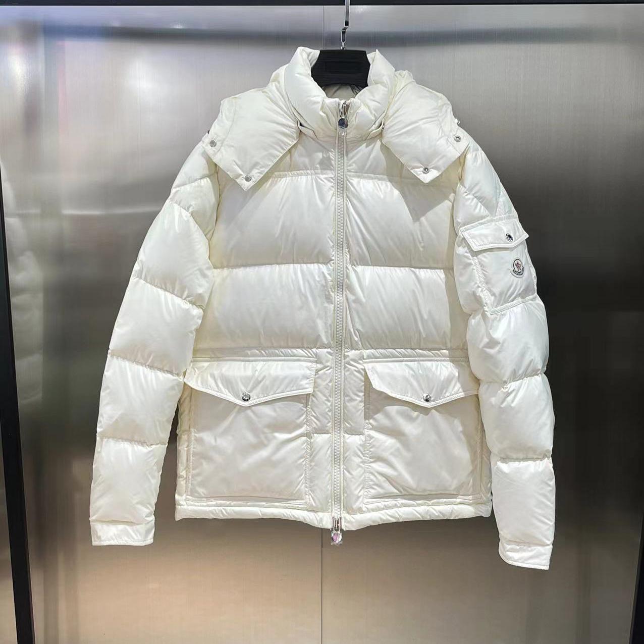 Moncler Daunen-Pufferjacke mit Kapuze - EUR FASHION