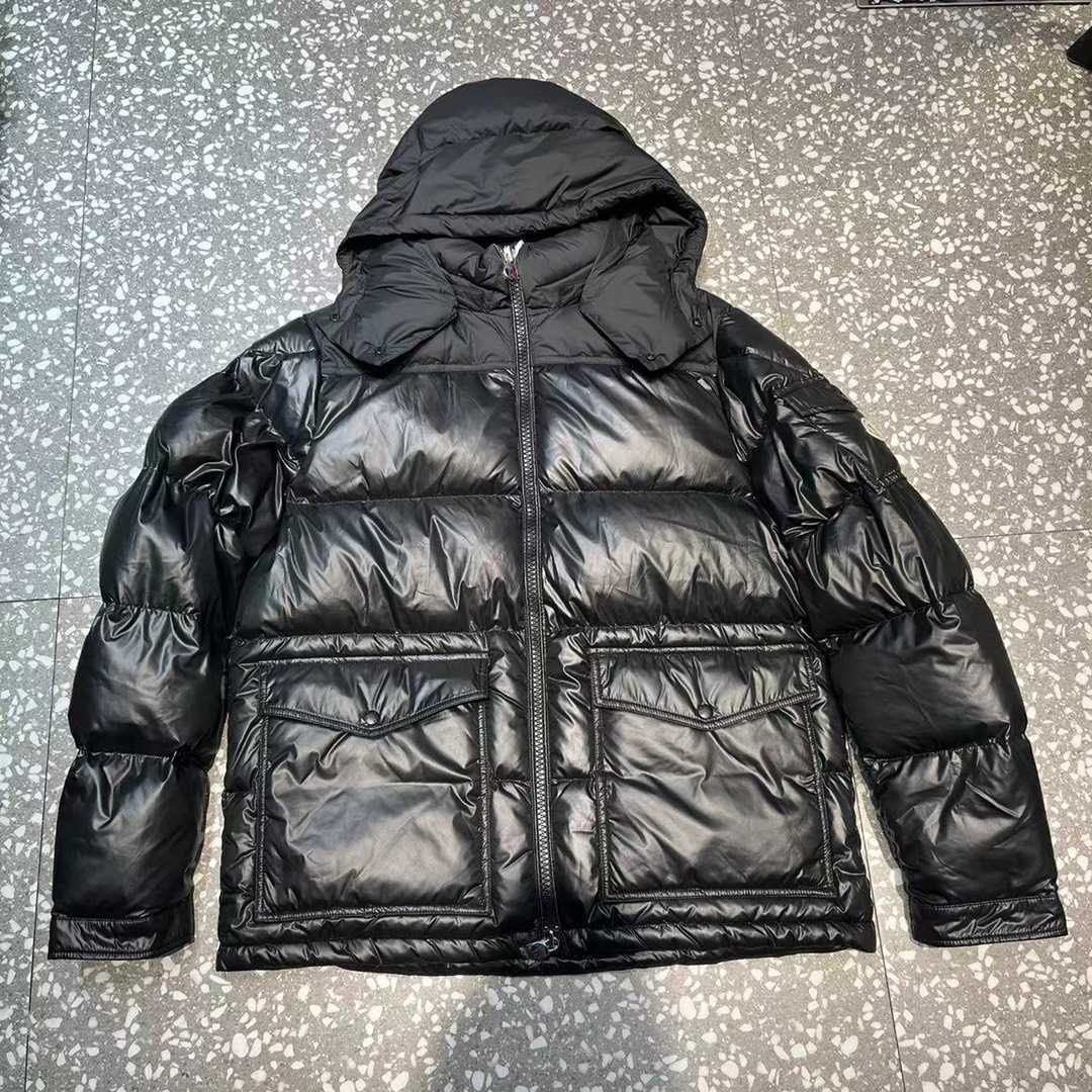 Moncler Daunen-Pufferjacke mit Kapuze - EUR FASHION