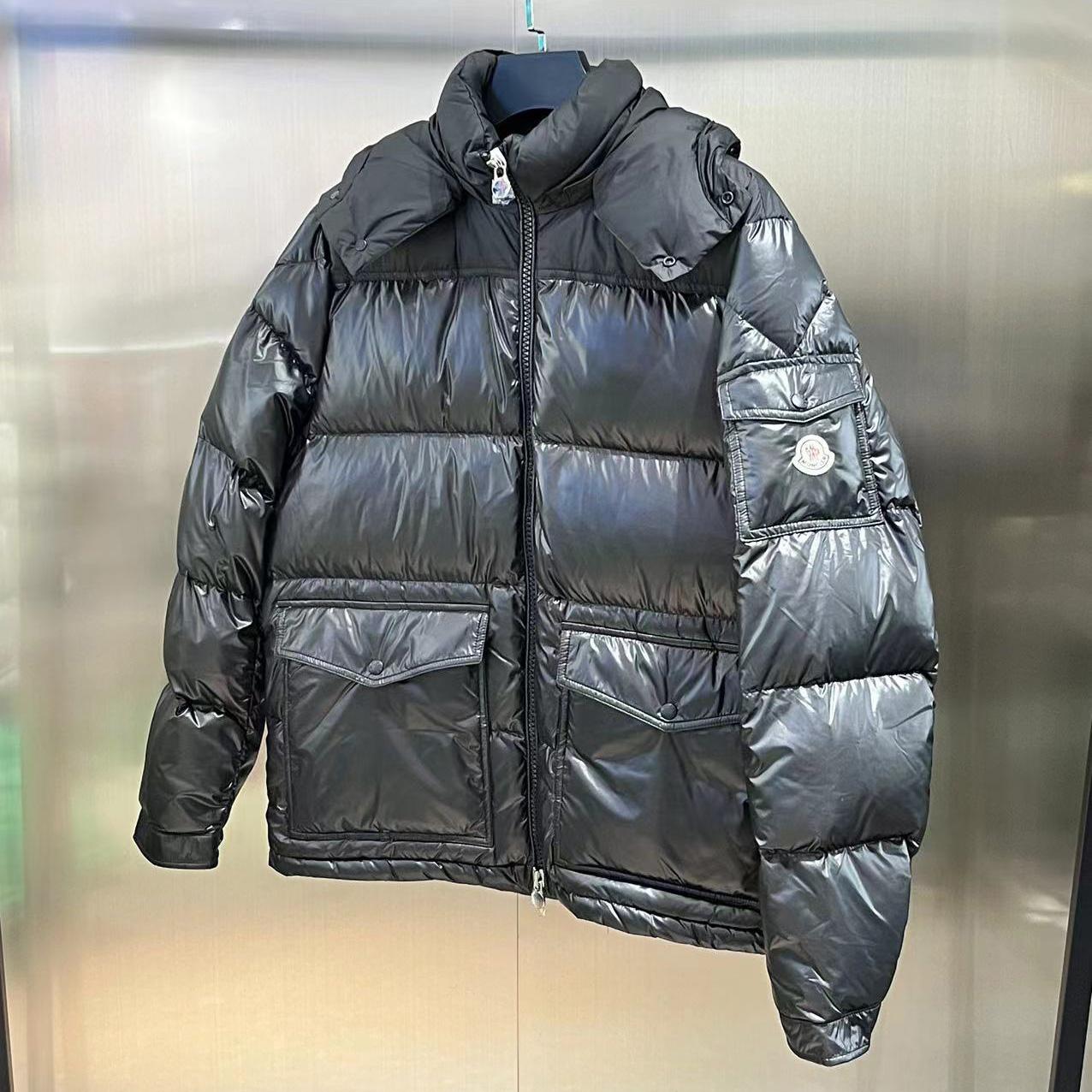 Moncler Daunen-Pufferjacke mit Kapuze - EUR FASHION