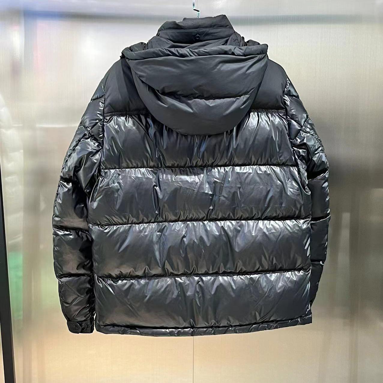 Moncler Daunen-Pufferjacke mit Kapuze - EUR FASHION