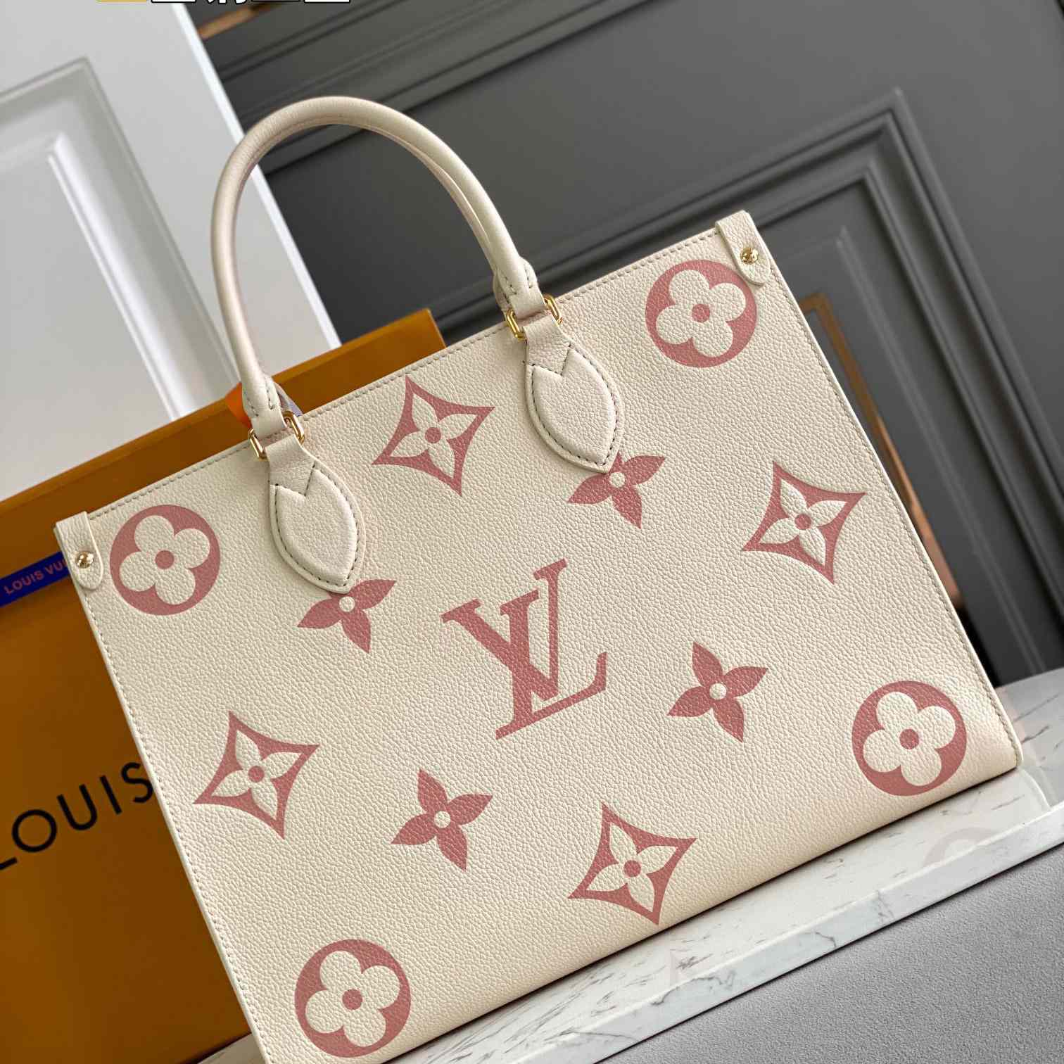 Louis Vuitton OnTheGo MM (35x27x14CM) M21575 - EUR FASHION