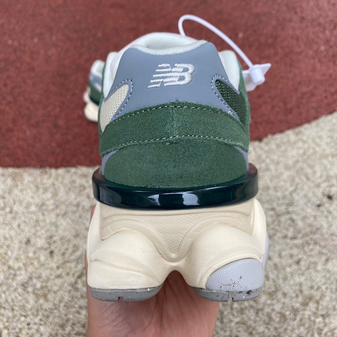 Joe Freshgoods x New Balance NB9060 Turnschuhe U9060VNG - EUR FASHION