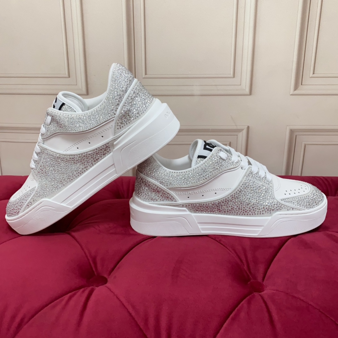 Dolce & Gabbana Ledersneaker mit Kristallverzierung - EUR FASHION