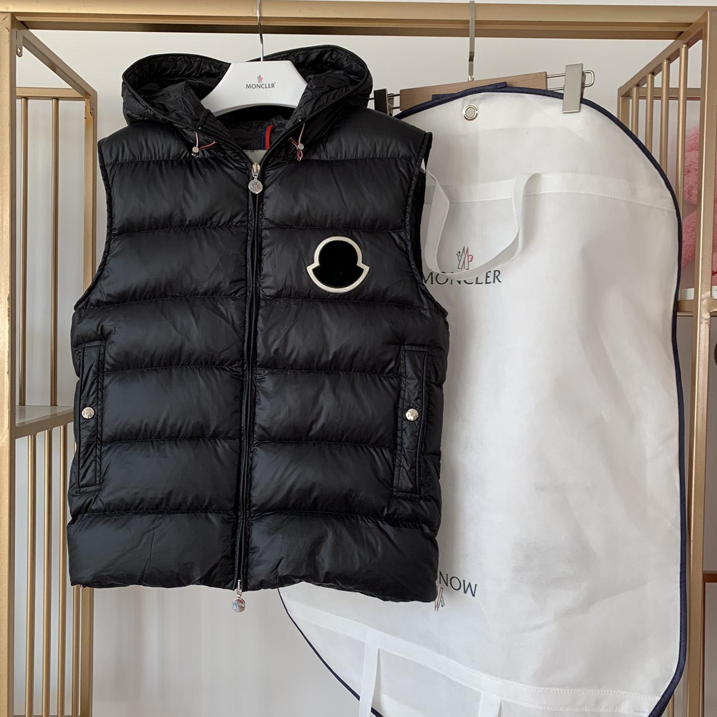 Schwarze Vanoise-Kapuzenweste von Moncler - EUR FASHION