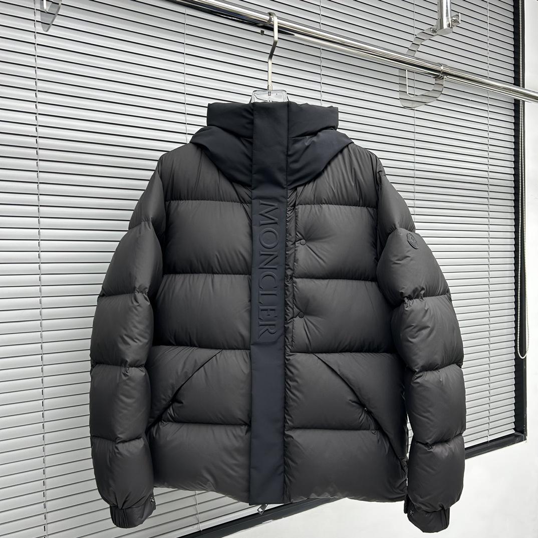 Wattierte Jacke mit Moncler Maderia-Logoprägung - EUR FASHION