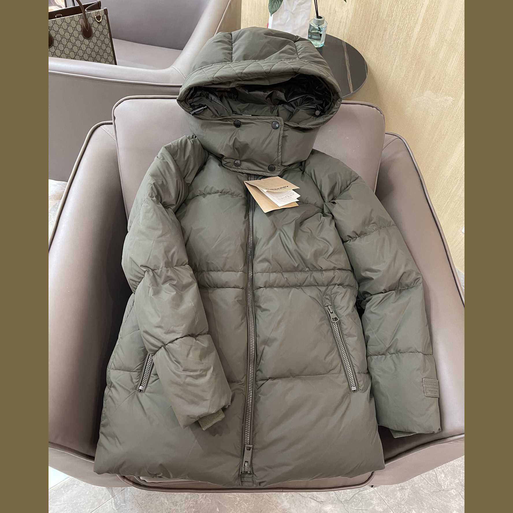 Burberry Daunenjacke mit Kapuze - EUR FASHION