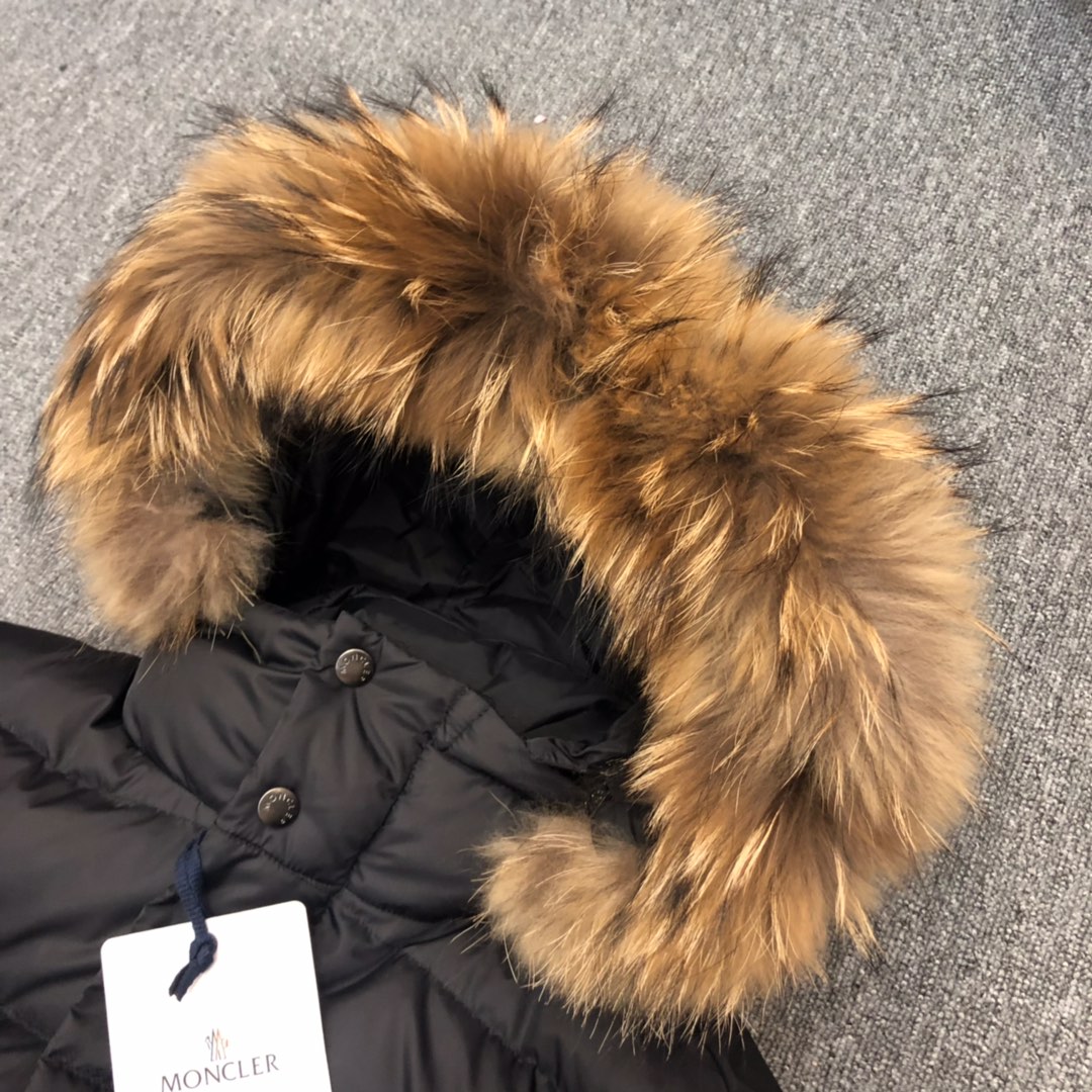 Moncler lange Daunenjacke - EUR FASHION