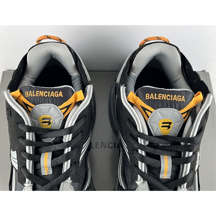 Balenciaga Runner Sneaker in Schwarz - EUR FASHION