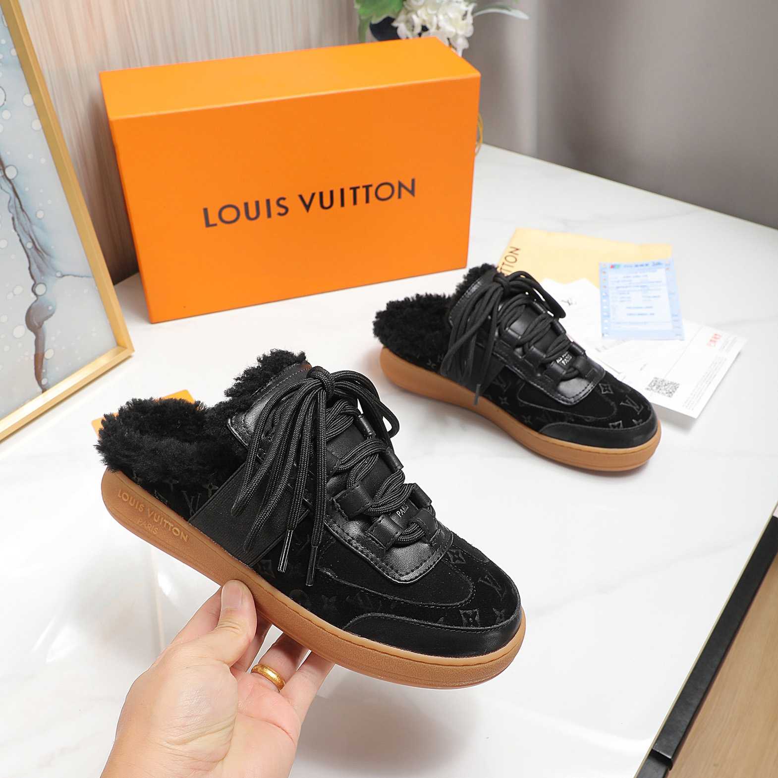 Louis Vuitton Lous Sneaker mit offener Rückseite - EUR FASHION