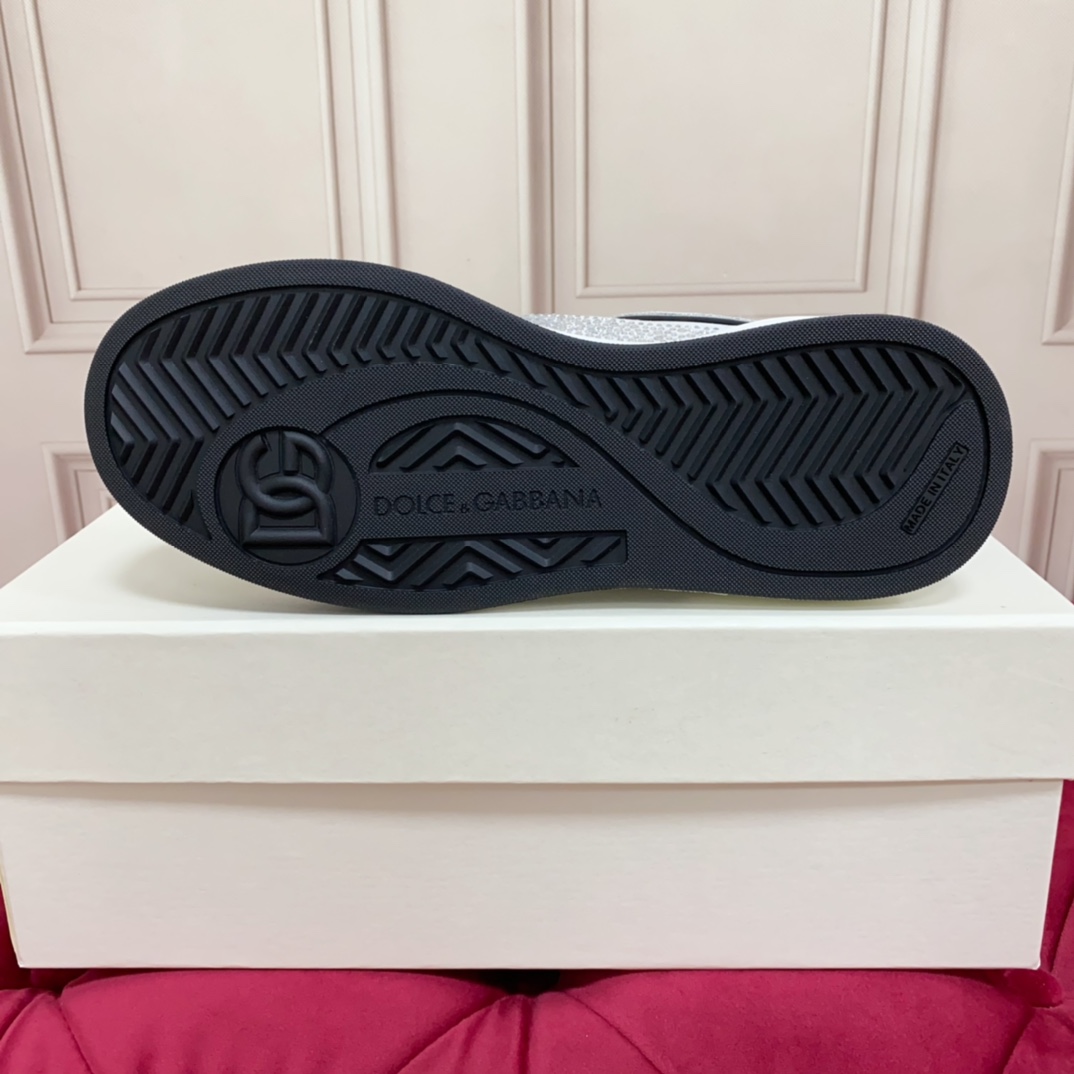 Dolce & Gabbana Ledersneaker mit Kristallverzierung - EUR FASHION