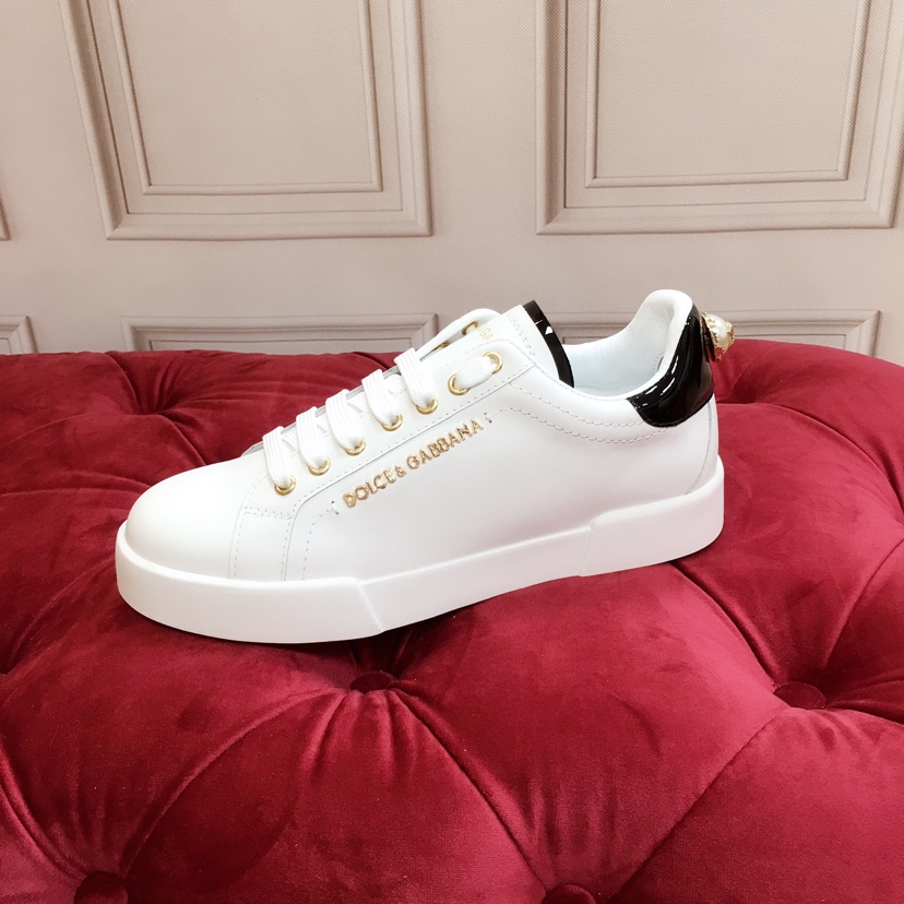 Weiße Portofino-Trainer von Dolce & Gabbana mit Perle - EUR FASHION