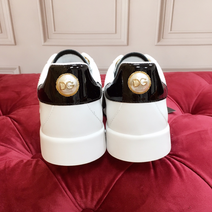 Weiße Portofino-Trainer von Dolce & Gabbana mit Perle - EUR FASHION