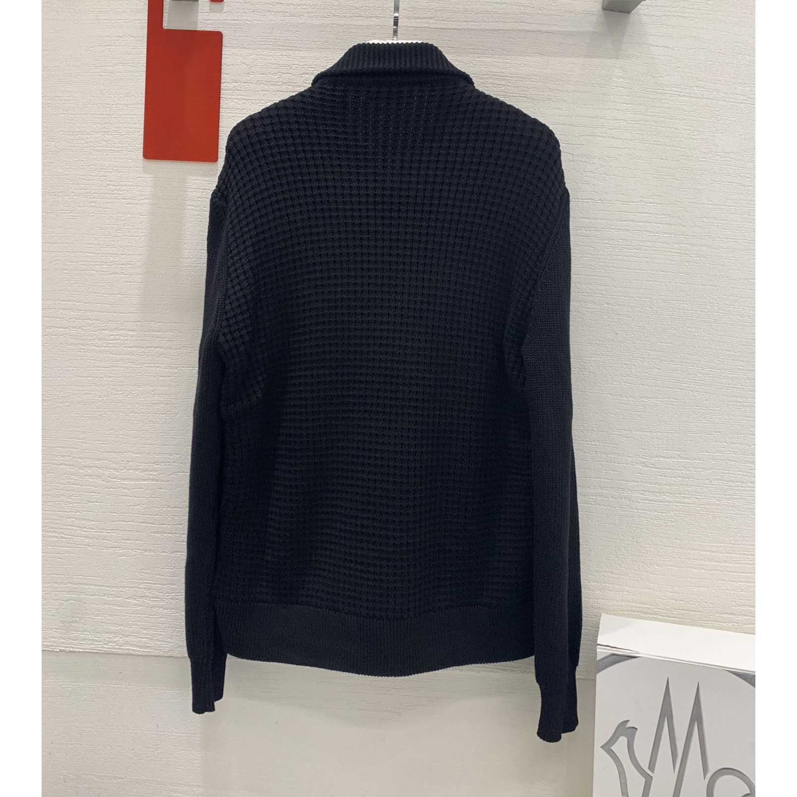 Moncler Wattierte Jacke mit Reißverschluss - EUR FASHION