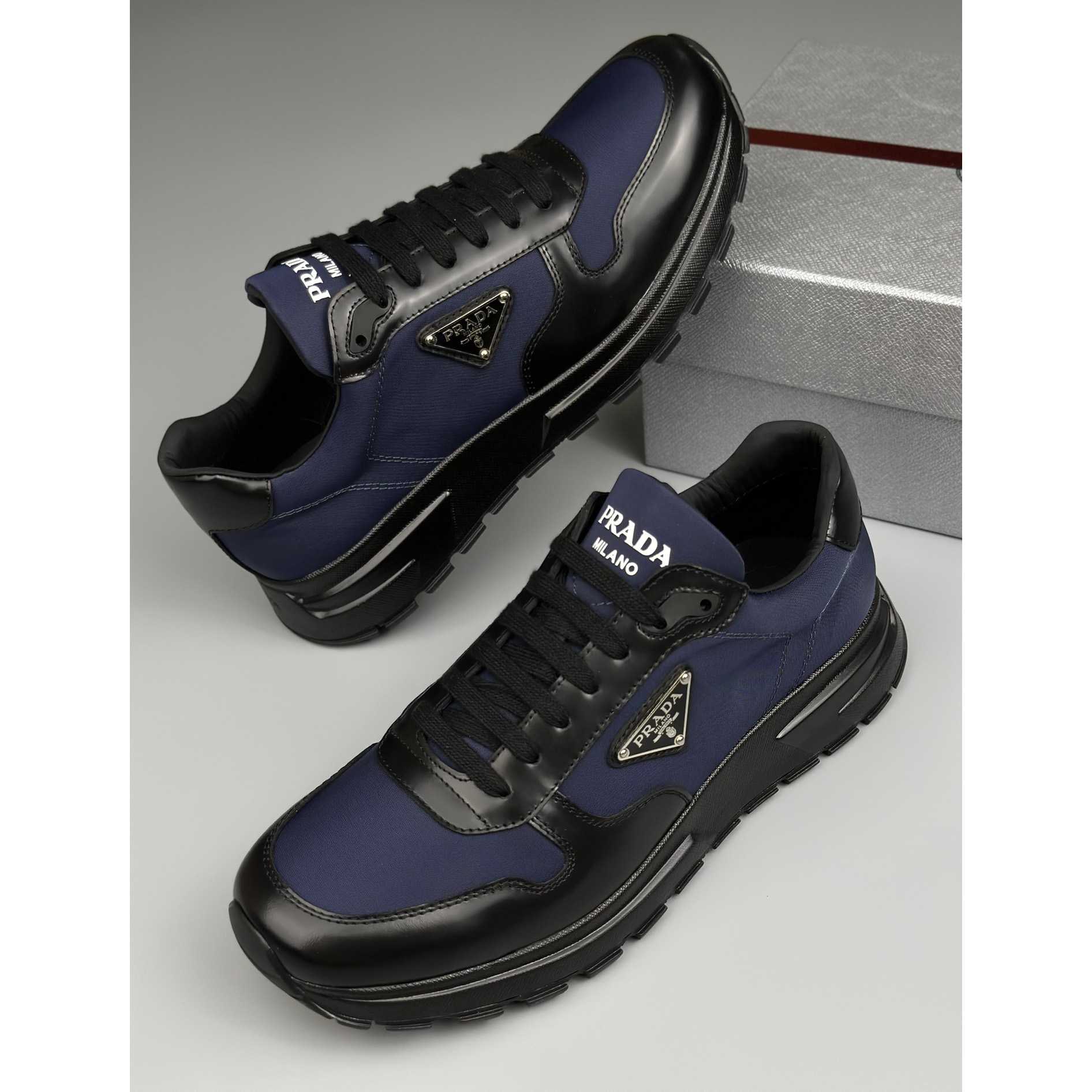 Prada-Sneaker aus Re-Nylon und gebürstetem Leder - EUR FASHION