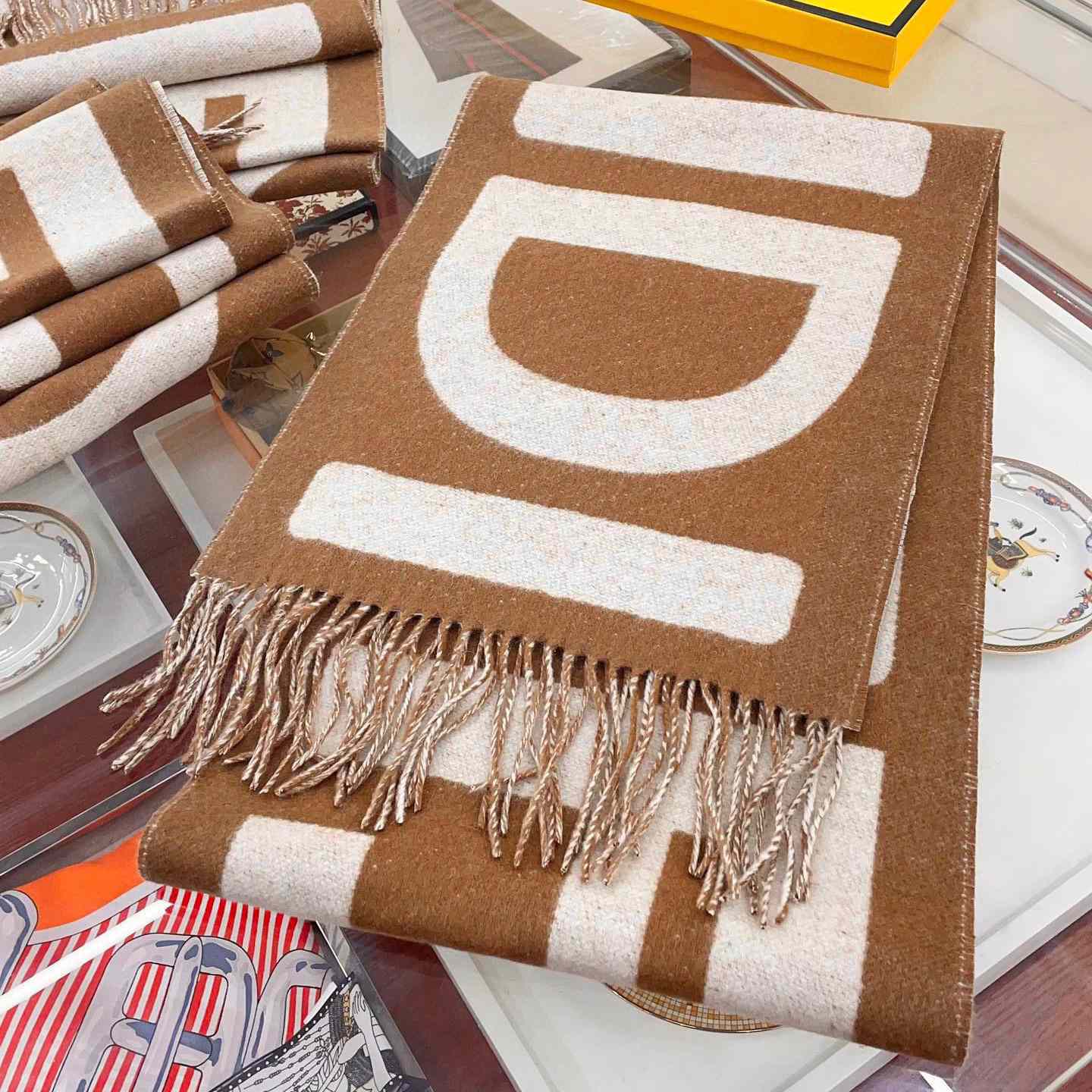 Fendi Brown And Beige Wool Scarf - EUR FASHION