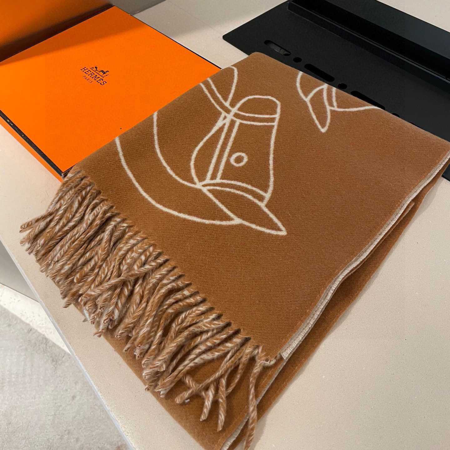 Hermes Casaque Entrelacs Equestres muffler  - EUR FASHION