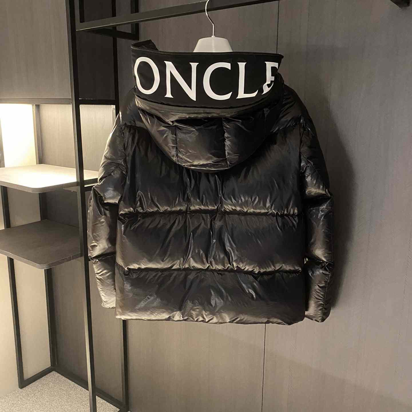 Moncler Huppe Short Down Jacket - EUR FASHION