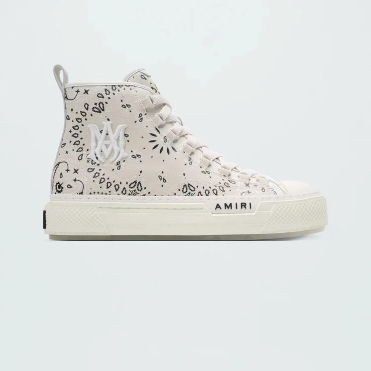 Amiri M.A. Court Sneakers mit Bandana-Print<br>
 - EUR FASHION