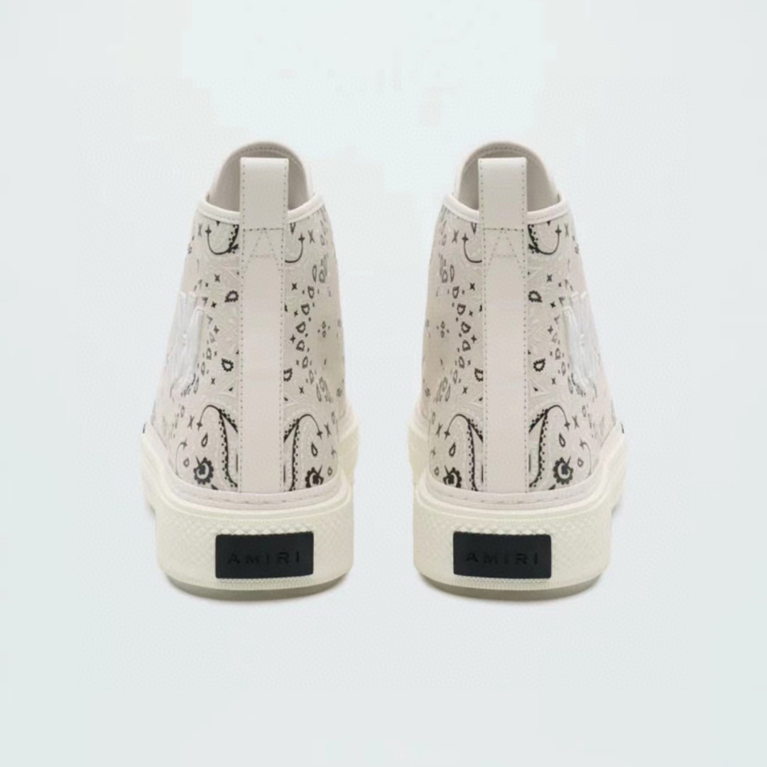 Amiri M.A. Court Sneakers mit Bandana-Print<br>
 - EUR FASHION