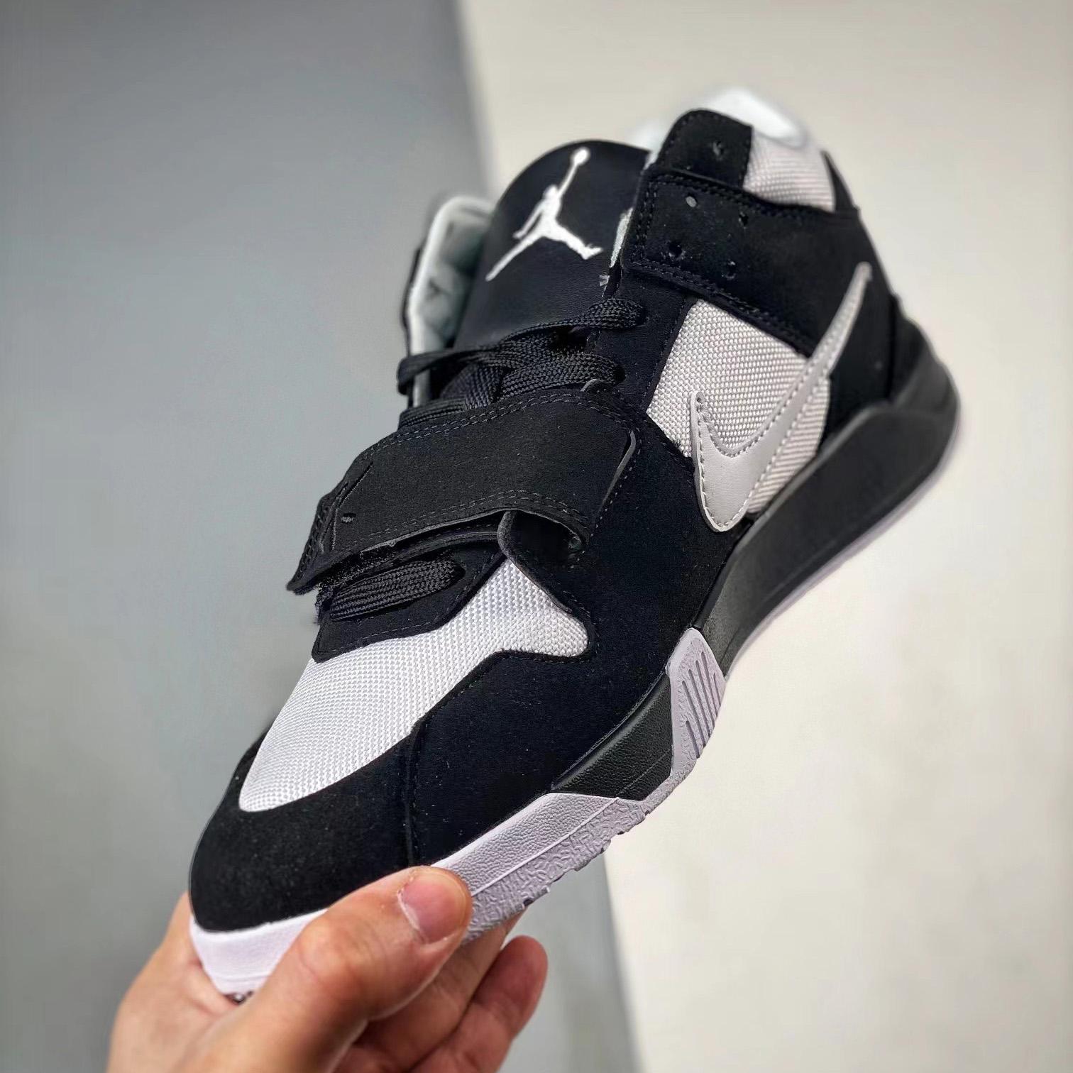 Travis Scott x Jordan Executive The Check Sneaker FZ8117-045<br>
 - EUR FASHION