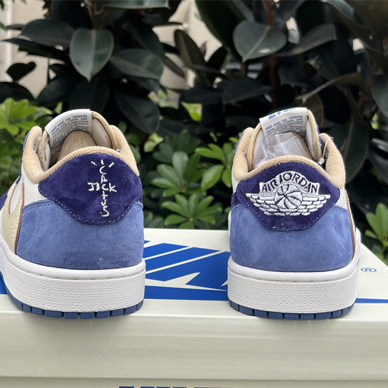 Travis Scott x Air Jordan 1 Low Sneaker DM7866-808<br>
 - EUR FASHION