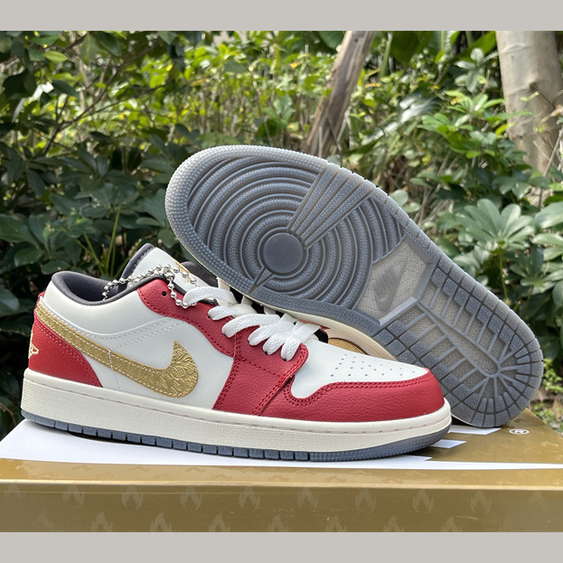 Air Jordan 1 Low SE „Year of the Dragon“ Sneaker FJ5735-100<br>
 - EUR FASHION