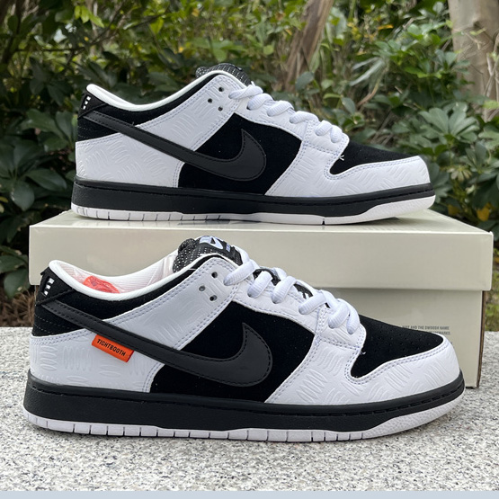 Tightbooth x Nike SB Dunk Low Sneaker FD2629-100<br>
 - EUR FASHION