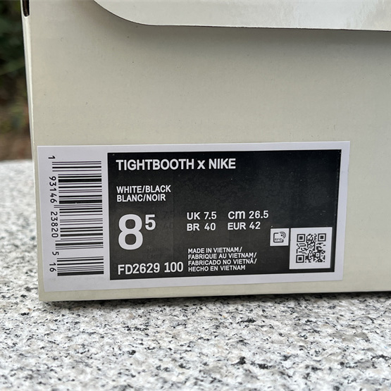 Tightbooth x Nike SB Dunk Low Sneaker FD2629-100<br>
 - EUR FASHION