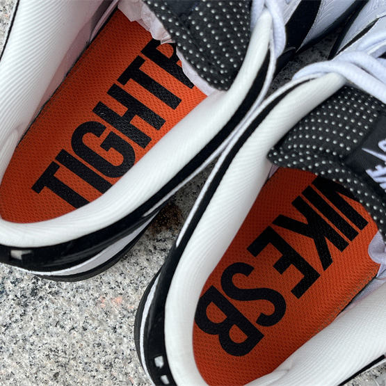 Tightbooth x Nike SB Dunk Low Sneaker FD2629-100<br>
 - EUR FASHION