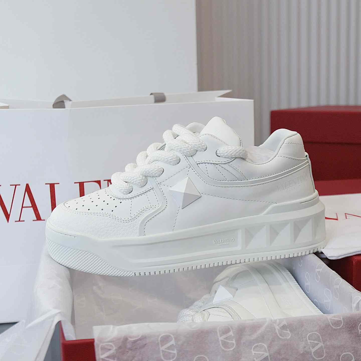 Valenti Garavani One Stud Jacquard-Sneaker<br>
 - EUR FASHION