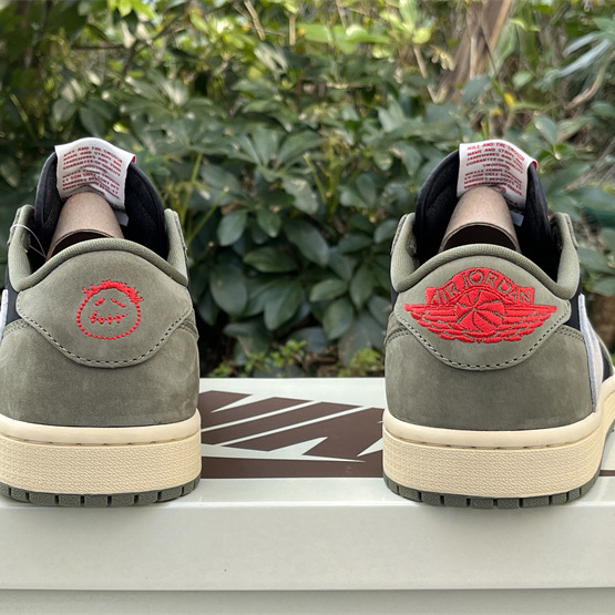 Travis Scott x Air Jordan 1 Low OG Sneaker DM7866-002<br>
 - EUR FASHION