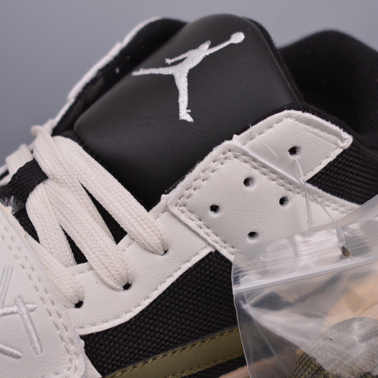 Travis Scott x Jordan Executive The Check Sneaker FZ8117<br>
 - EUR FASHION
